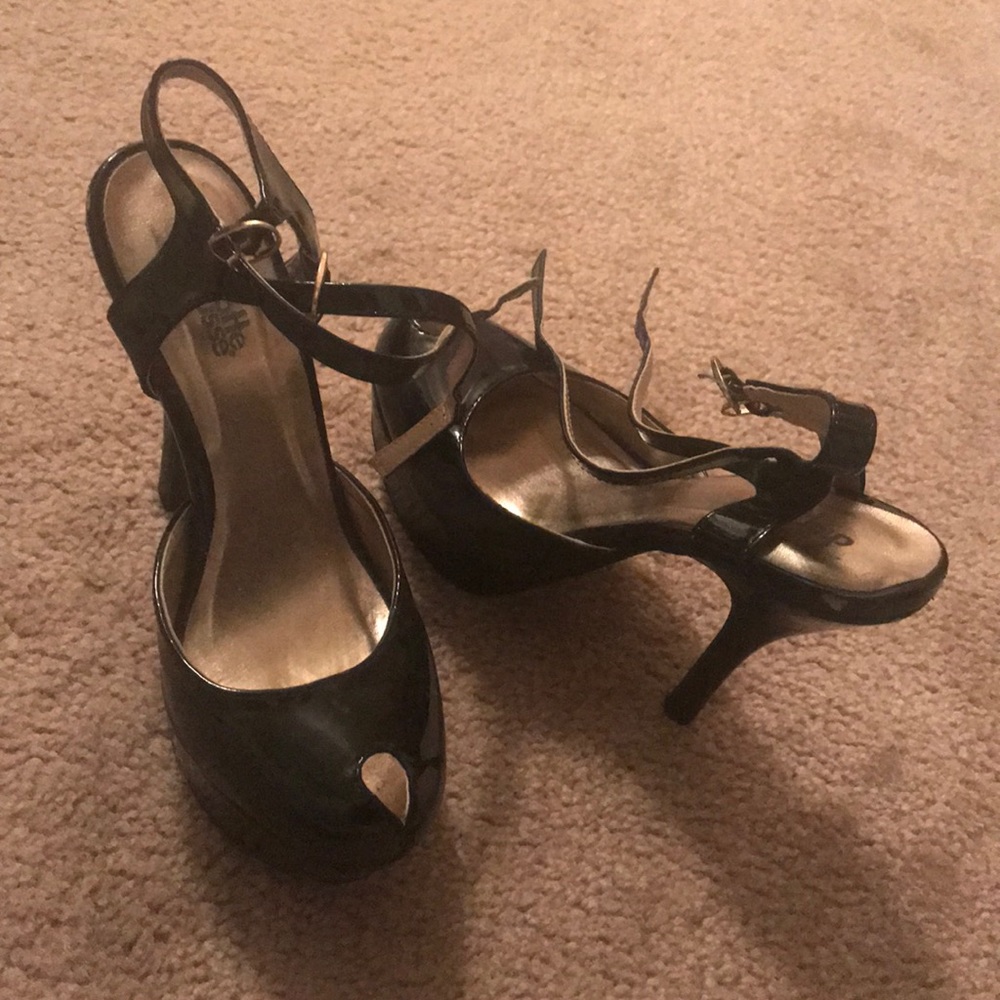 Black heels